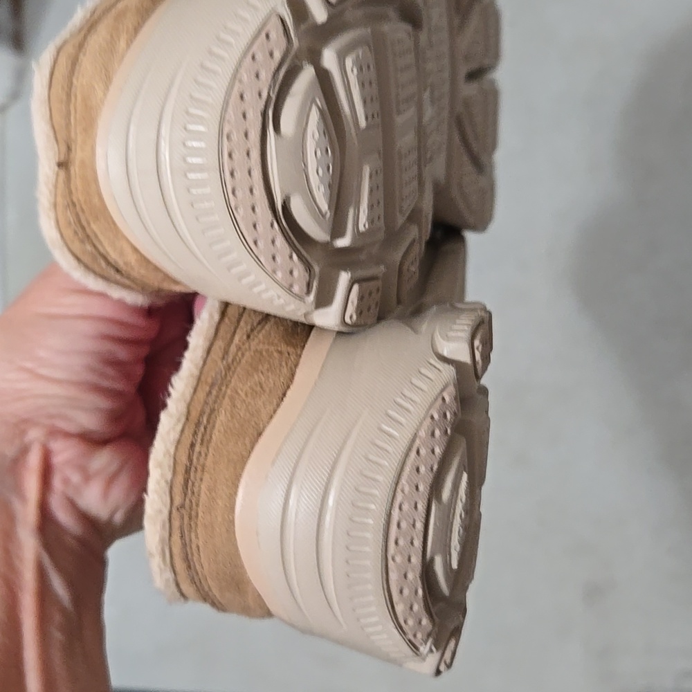 Skechers Clogs - Picture 8 of 10